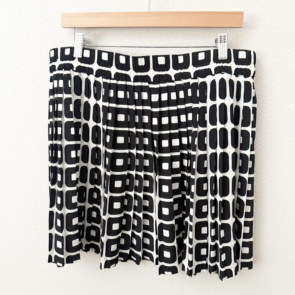 BANANA REPUBLIC | Monochrome Print Accordion Pleated Pleat Mini Skirt | Large